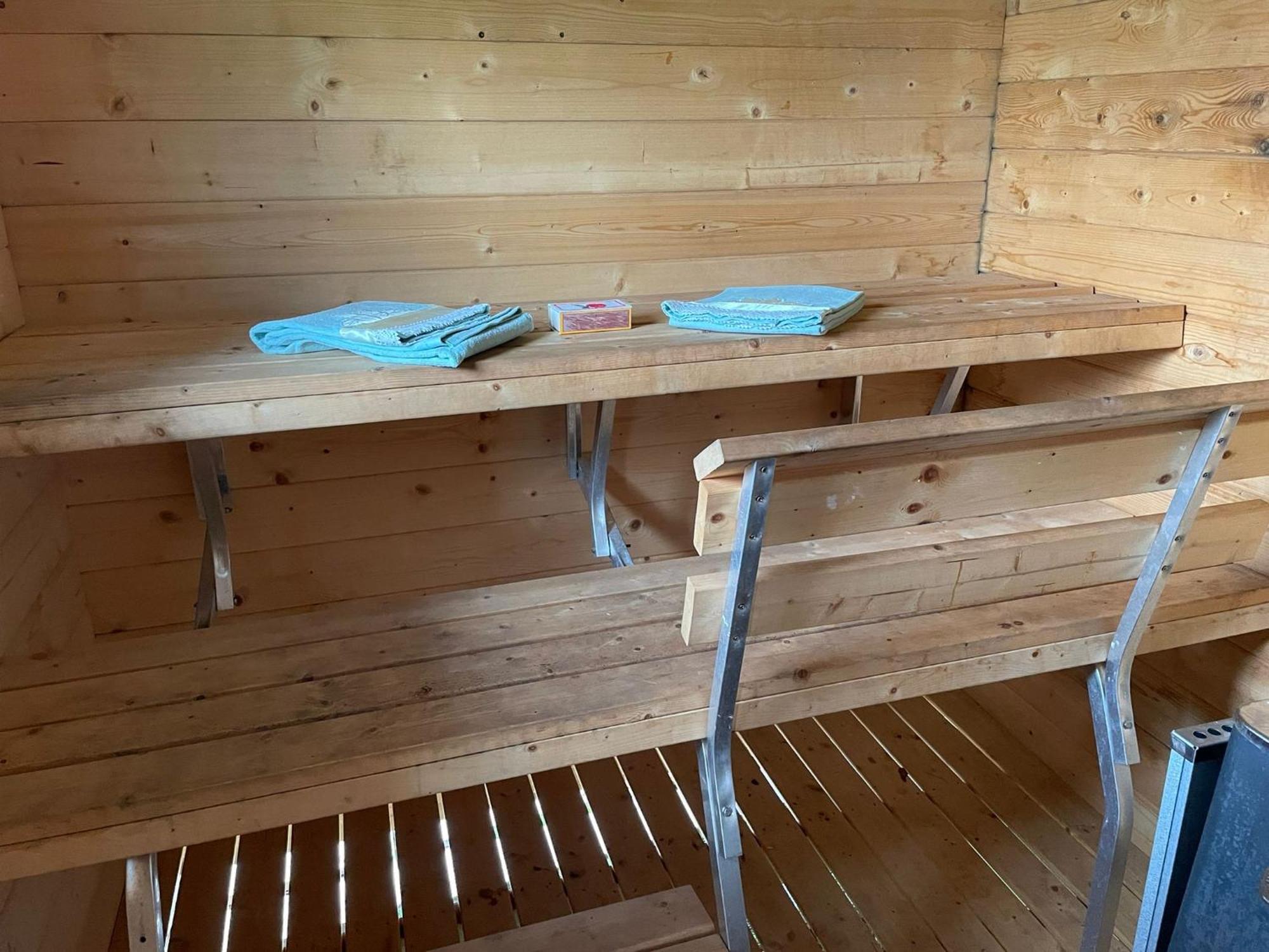 Cozy Home With Lake View-Free Wifi - Free Sauna 오버칼릭스 외부 사진